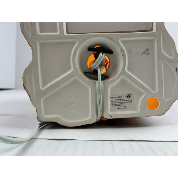 Dept 56 Haunted Barn Halloween Lighted Sound Building - Picture 8 of 11